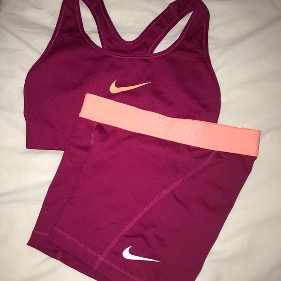 Nike Other - Fuchsia and Electric Pink Set